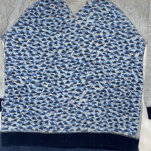 Bundle: Heather Navy Patagonia joggers plus a free Monoprix Kids Dino Sweatshirt - Picture 8 of 9